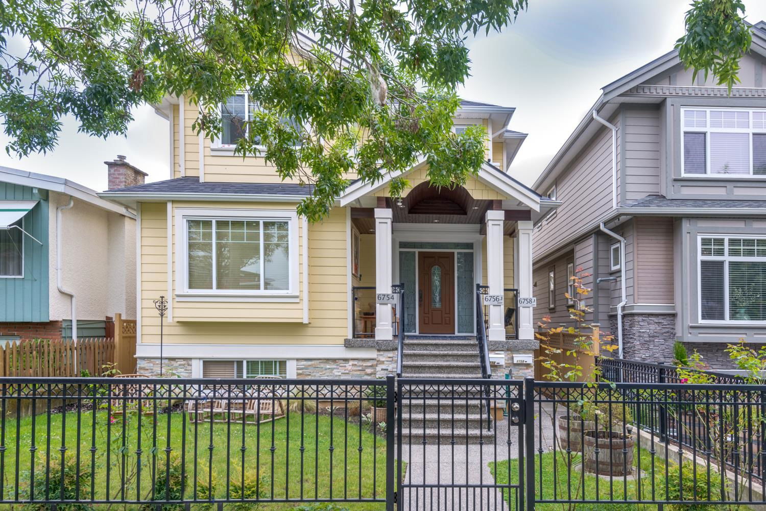 Luxury 8-Bedroom Home with Laneway